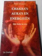 Boek "Chakra's aura's en energieën", Comme neuf, Hetty Draayer, Enlèvement ou Envoi