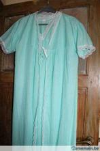 neufs chemise de nuit et peignoir assorti taille S/M, Vêtements | Femmes, Sous-vêtements & Lingerie, Enlèvement, Vêtements de nuit