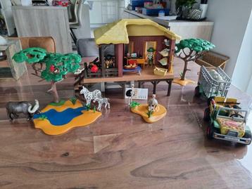 Ensemble de 4 lots Playmobil Safari   disponible aux enchères