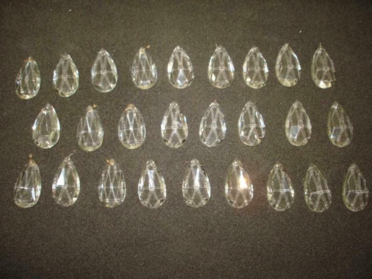 Verschillende antieke glasparels voor oude lusters, Antiek en Kunst, Antiek | Verlichting, Ophalen of Verzenden
