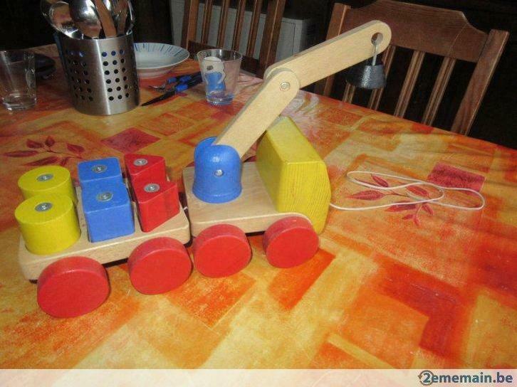 Grue et cubes multicolores- hêtre- ikéa, Kinderen en Baby's, Speelgoed | Houten speelgoed, Gebruikt, Duw- of Trekspeelgoed, Ophalen of Verzenden