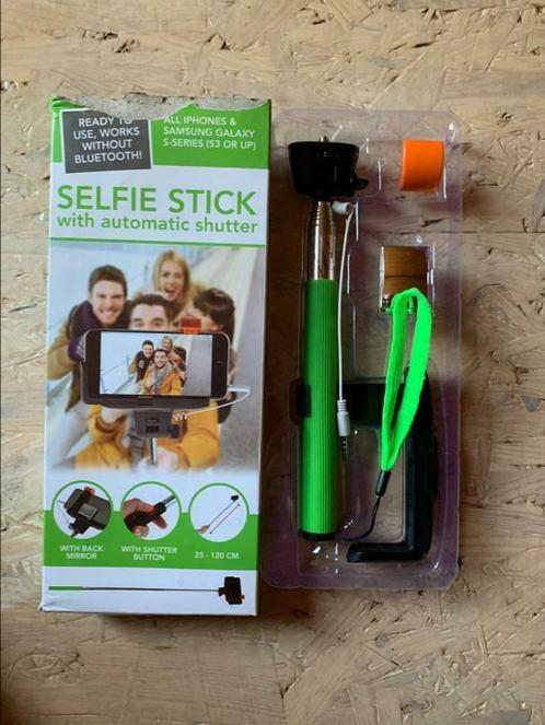 Selfiestick voor iphone/ samsung, Télécoms, Téléphonie mobile | Accessoires & Pièces, Comme neuf, Samsung, Enlèvement