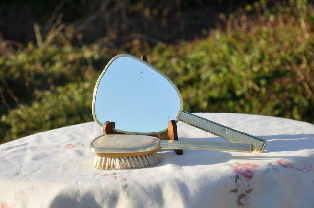 ancien face a main avec sa brosse, Antiquités & Art, Antiquités | Miroirs
