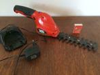 Heggen buxus elektrisch schaartje oplaadbaar Black & Decker, Tuin en Terras, Hand-tuingereedschap, Ophalen of Verzenden, Gebruikt