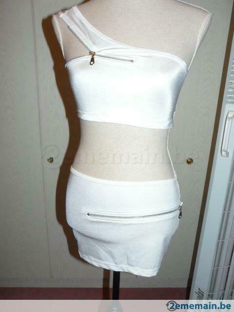 Ensemble blanc deux pièces ;, Vêtements | Femmes, Robes, Porté, Blanc, Enlèvement ou Envoi