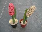 2 Retro bloempotjes met bloemen, Tuin en Terras, Ophalen of Verzenden, Zo goed als nieuw, Terracotta, 40 tot 70 cm