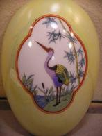 BONBONNIERE"OEUF"EN PORCELAINE DECOREE"OISEAU ECHASSIER", Enlèvement ou Envoi