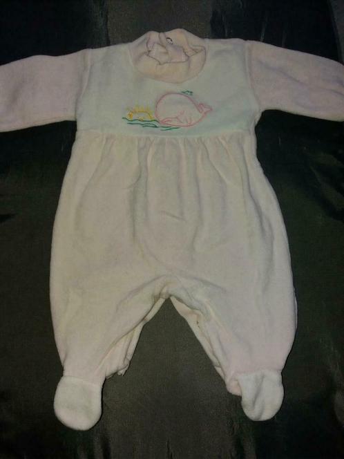 Pyjama velours bébé fille T50, Enfants & Bébés, Vêtements de bébé | Taille 50, Utilisé, Fille, Vêtements de nuit ou Sous-vêtements
