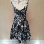 Kleed, Taille 38/40 (M), Enlèvement ou Envoi, Au-dessus du genou, Comme neuf