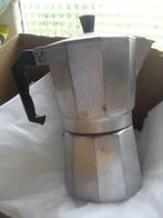 cafetiere italienne aluminium, Cafetière, Café moulu, Enlèvement, 2 à 4 tasses