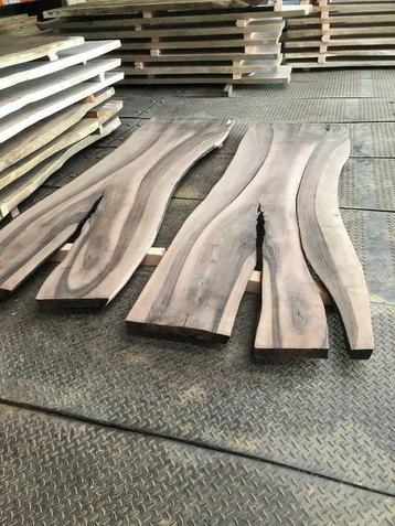 PLATEAU NOYER DESTOCKAGE LIVE EDGE TABLE BOOMSTAM TAFEL BLAD beschikbaar voor biedingen