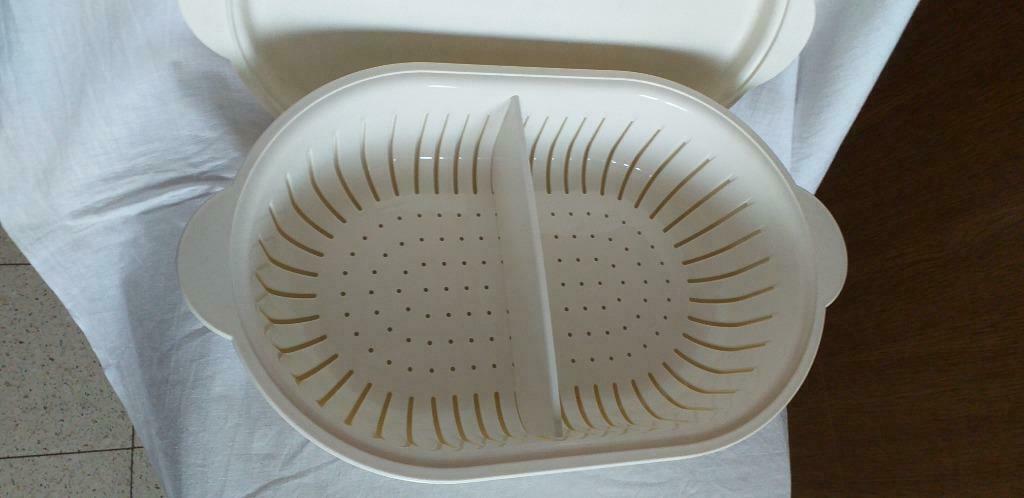 Tupperware-schaal met afdruiprek, Huis en Inrichting, Keuken | Servies, Nieuw, Kom(men), Overige stijlen, Overige materialen, Ophalen of Verzenden