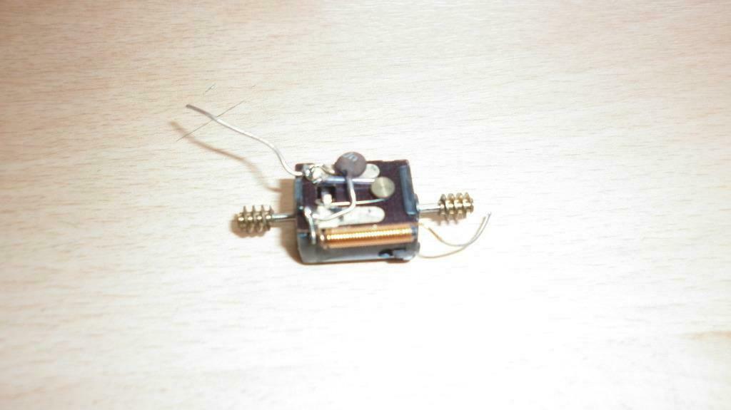 Modeltreinmotor met 2 wormwielen, Fleischmann, Ophalen of Verzenden, Zo goed als nieuw, Analoog