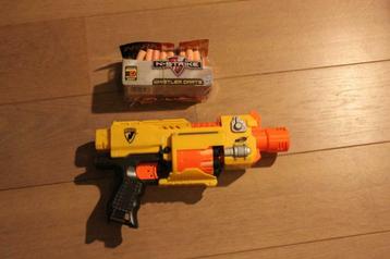 Nerf N-Strike Barricade RV-10 met whistler darts