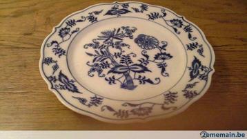 assiette ancienne à bords festonnés beschikbaar voor biedingen