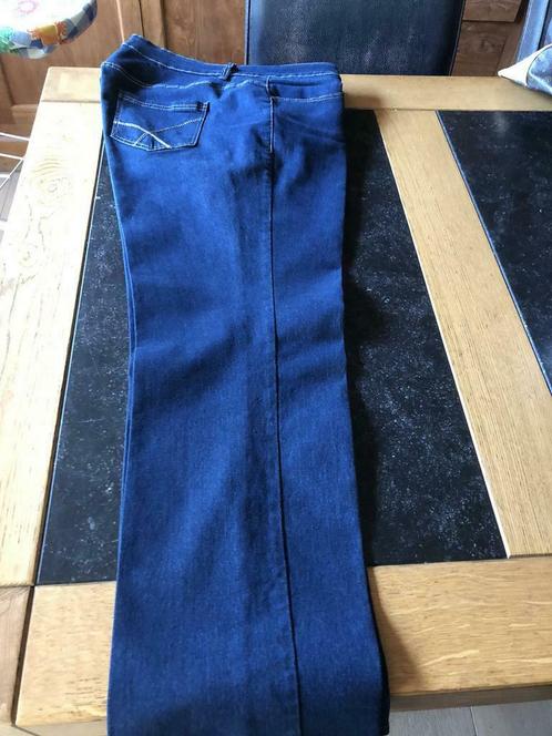 Jeans merk Damart stretch, Kleding | Dames, Spijkerbroeken en Jeans, Nieuw, W33 - W36 (confectie 42/44), Blauw, Ophalen of Verzenden