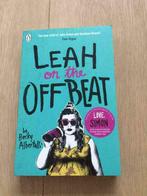 Leah on The Off Beat door Becky Albertalli, Boeken, Ophalen of Verzenden, Zo goed als nieuw, Fictie