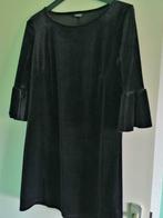 kleedje jurk zwart velours fluweel maat M, Kleding | Dames, Jurken, Ophalen of Verzenden, Zo goed als nieuw, Maat 38/40 (M), Zwart