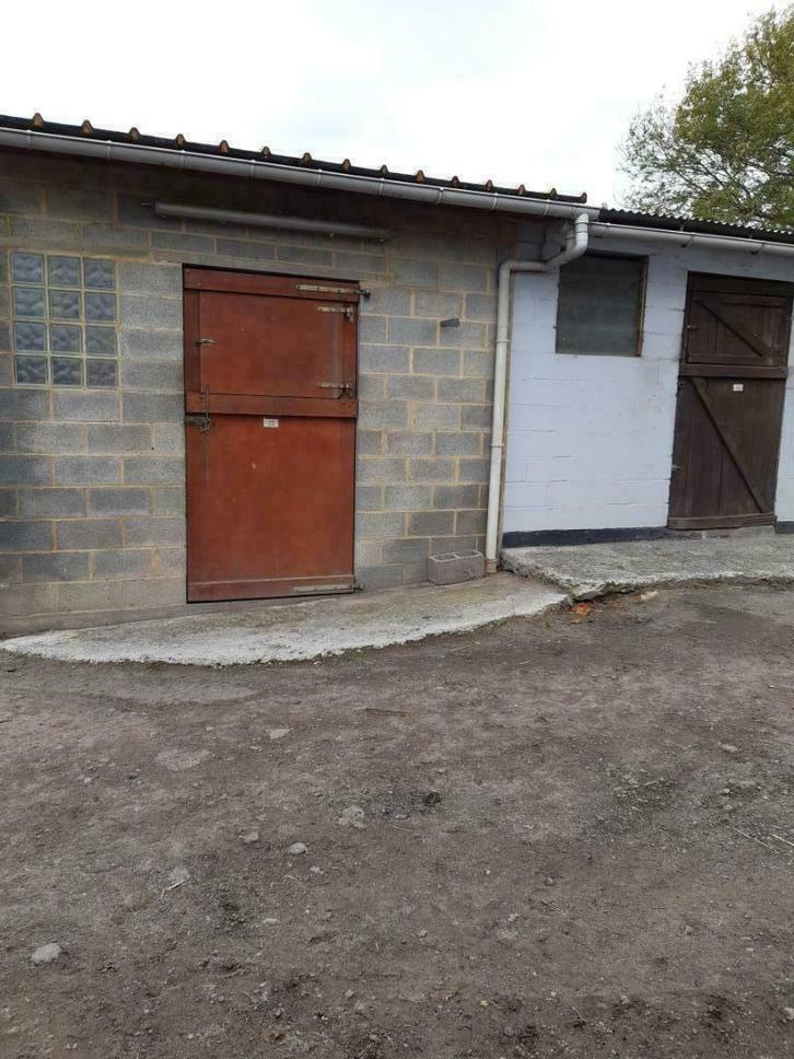 a louer boxe de rangement région de Mons , Saint- Ghislain, Services & Professionnels, Déménageurs & Stockage