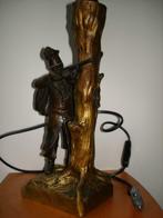 Pierre DE SOETE 1886-1948 pied de lampe bronze statue soldat, Antiquités & Art, Enlèvement