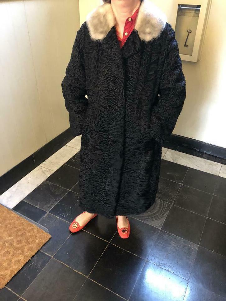 Zwarte bontjas met afneembare kraag, Kleding | Dames, Jassen | Winter, Zo goed als nieuw, Ophalen of Verzenden