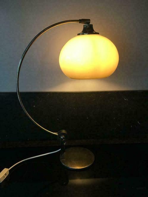 vintage DIJKSTRA / GUZZINI arc table light, Antiek en Kunst, Curiosa en Brocante, Ophalen of Verzenden