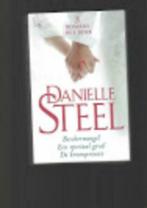 Danielle Steel - drie romans in één boek, Boeken, Gelezen, Danielle Steel, Ophalen of Verzenden