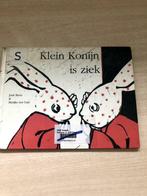 Klein konijn is ziek (afgevoerd bibboek), Non-fiction, Garçon ou Fille, 4 ans, Livre de lecture