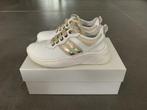 Witte RTB communieschoenen met goud maat 29, Meisje, Schoenen, Ophalen of Verzenden, Zo goed als nieuw