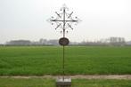 Croix de calvaire en fer forgé du XVIIIe siècle sur socle en, Jardin & Terrasse, Pierre, Enlèvement, Utilisé