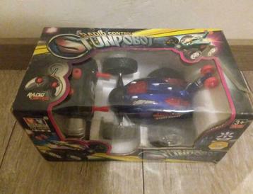 Auto op afstandsbediening met draaibare as en tuimelbaar beschikbaar voor biedingen