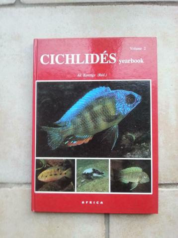 Les cichlidés yearbook volume 1 et 2 beschikbaar voor biedingen