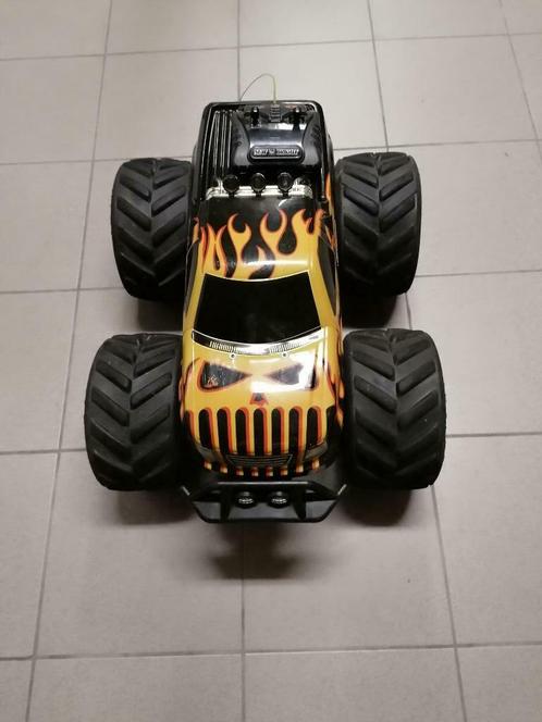 Speelgoed Monster truck met remot controle, Kinderen en Baby's, Speelgoed | Educatief en Creatief, Gebruikt, Met licht, Met geluid