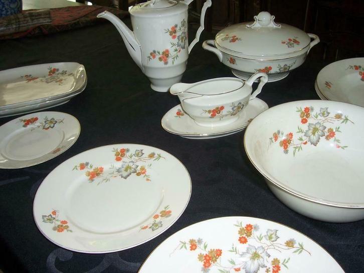 Eetservies jaren 1950, Huis en Inrichting, Keuken | Servies, Gebruikt, Compleet servies, Overige stijlen, Porselein, Ophalen