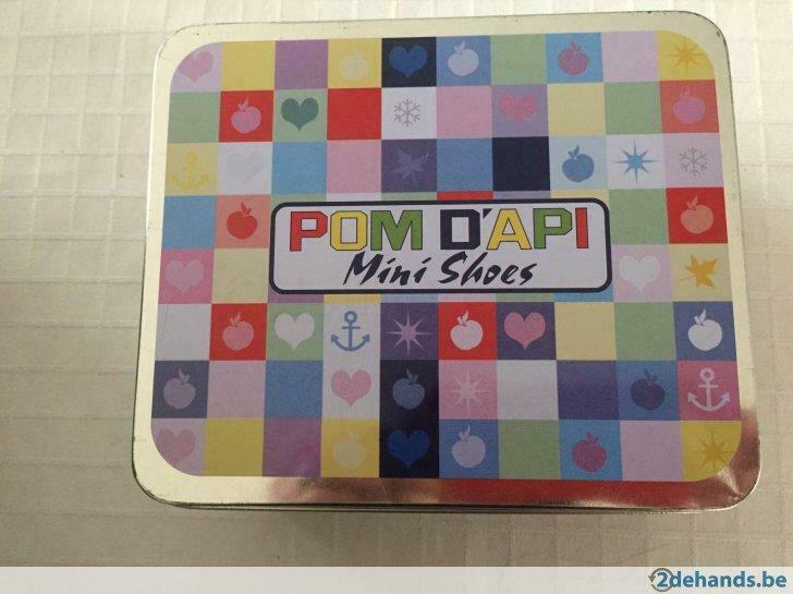 Babyschoentjes Pom d'Api - maat 18, Kinderen en Baby's, Babykleding | Schoentjes en Sokjes, Nieuw, Jongetje of Meisje, Ophalen of Verzenden