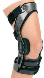 Donjoy Armor kniebrace, Overige typen, Zo goed als nieuw, Ski, Ophalen