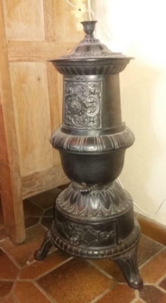 ancien poêle à charbon ou à bois, Huis en Inrichting, Kachels, Gebruikt, Vrijstaand, Kolenkachel, Overige brandstoffen, Ophalen