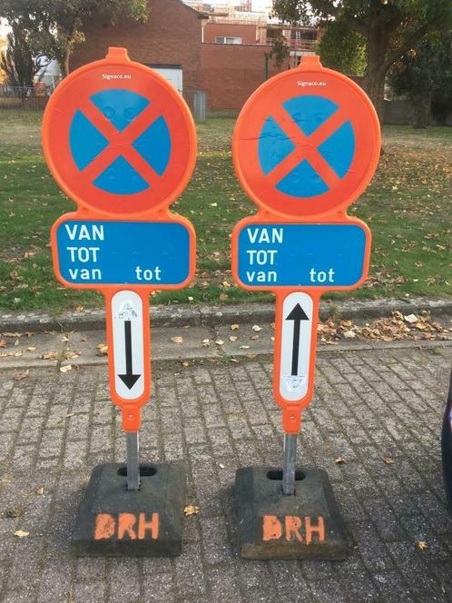 TE HUUR Parkeerverbod verkeersbord E3, Doe-het-zelf en Bouw, Overige Doe-Het-Zelf en Bouw, Zo goed als nieuw, Ophalen of Verzenden