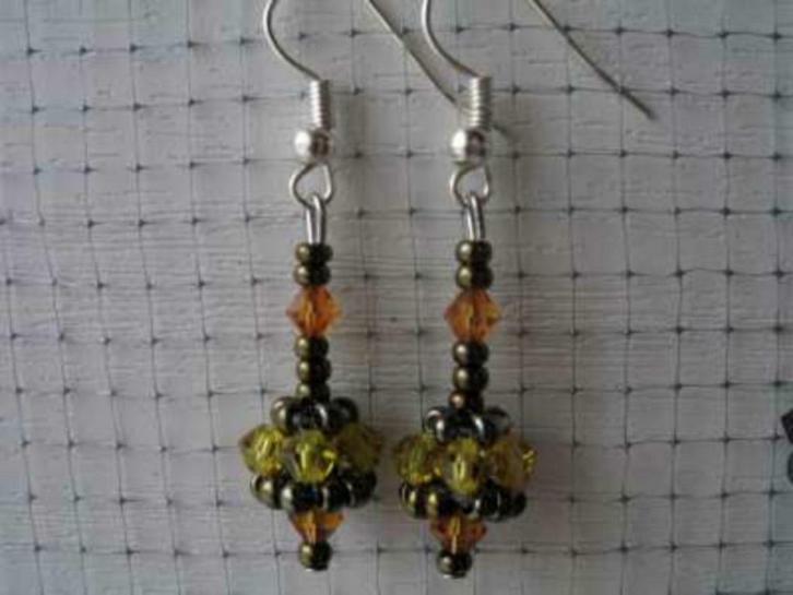 Swarovski oorringen: lime en topaz, Handtassen en Accessoires, Oorbellen, Nieuw, Hangers, Glas, Geel, Met kristal, Ophalen of Verzenden