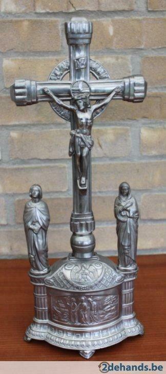 Kruisbeeld op voet - L. Piedboeuf, Antiek en Kunst, Antiek | Religieuze voorwerpen, Ophalen of Verzenden