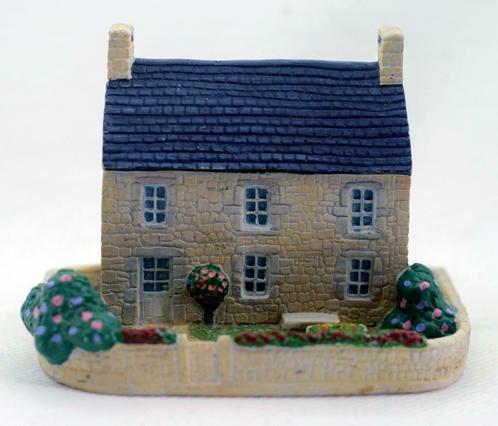 Miniatuurhuis in Cotentin-hars (Ed. Atlas), Verzamelen, Overige Verzamelen, Gebruikt, Ophalen of Verzenden