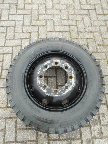 TE KOOP: BAND UNIROYAL  (NIEUW !!!)  + VELG 9R22,5   beschikbaar voor biedingen