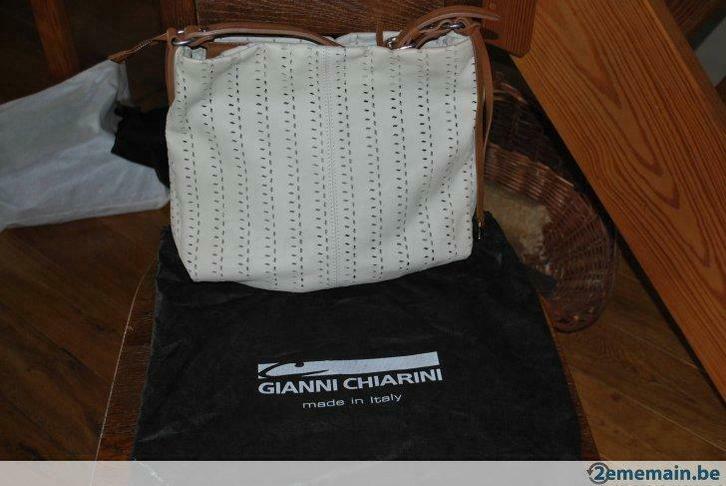 sac en cuir écru légèrement grainé de marque Gianni Chiarini, Handtassen en Accessoires, Tassen | Damestassen, Gebruikt, Ophalen
