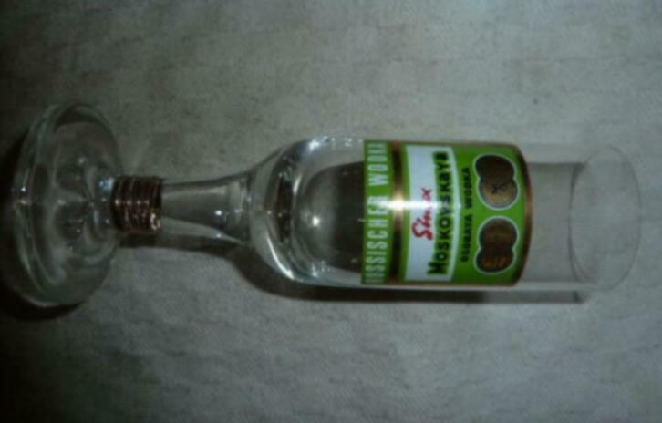 #J Borrel glas RUSSISCHER WODKA Simex MOSKOVSKAYA Osobaya, Verzamelen, Glas en Drinkglazen, Nieuw, Bierglas, Ophalen of Verzenden