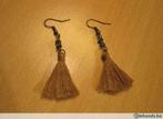 Bronskleurige bruine tassel slinger oorbellen bruin steentje, Bijoux, Sacs & Beauté, Boucles d'oreilles, Brun, Enlèvement ou Envoi