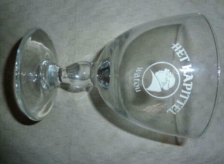 #A bier glas HET KAPITTEL WATOU " kelk ; wit logo " Leroy, Verzamelen, Glas en Drinkglazen, Gebruikt, Bierglas, Ophalen of Verzenden