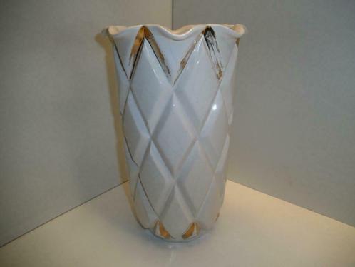 Vase ancien (DS136-c), Maison & Meubles, Accessoires pour la Maison | Vases, Comme neuf, Blanc, Moins de 50 cm, Poterie ou Porcelaine
