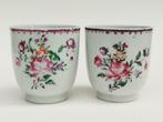 2 tasses en porcelaine Chinoise - famille rose - 18ième s., Envoi