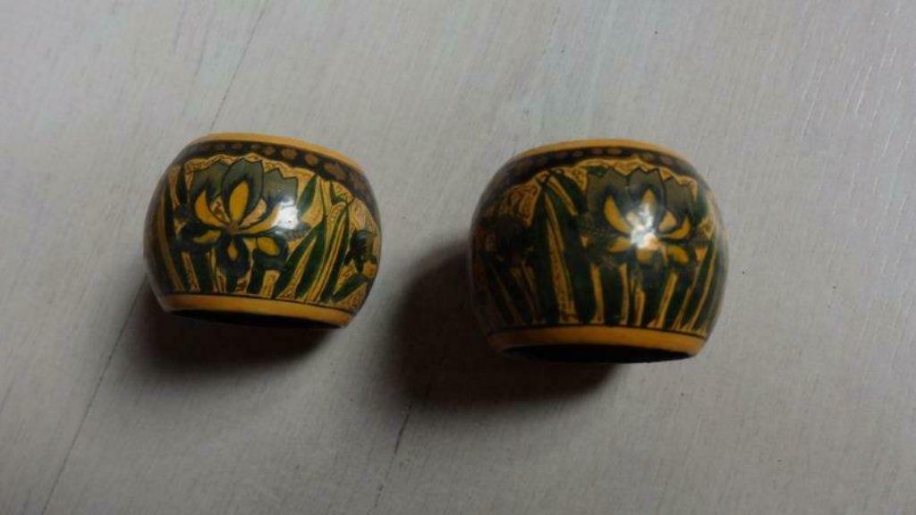 servetringen (2 in hout en 2 in metaal), Ophalen, Zo goed als nieuw, Overige typen