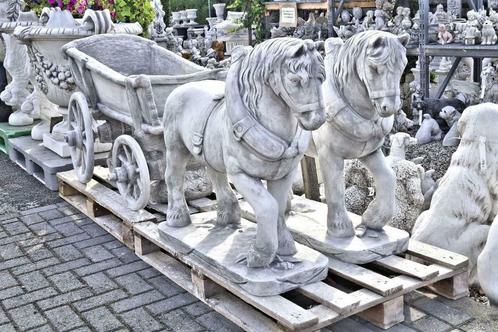 Paarden en kar als betonnen tuinbeeld ook losse paarden, Jardin & Terrasse, Statues de jardin, Neuf, Animal, Enlèvement